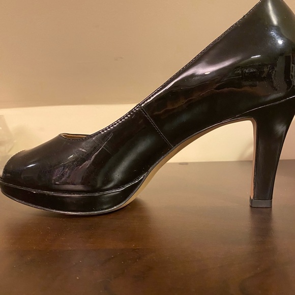 Clarks heels - Picture 4 of 5